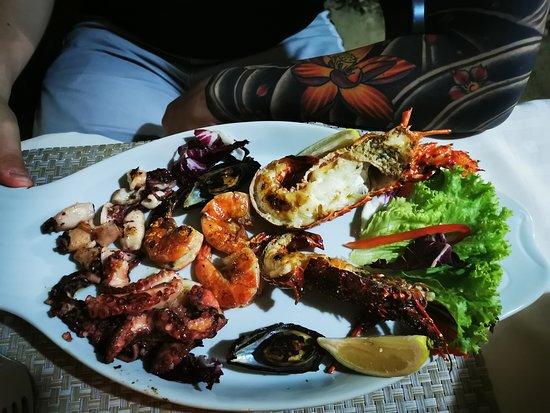 Restaurante Tipico La Bahia